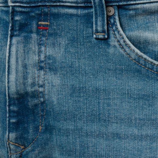 Picture of Mavi Jeans Marcus Loose Fit L36 & L38, light blue ultra move